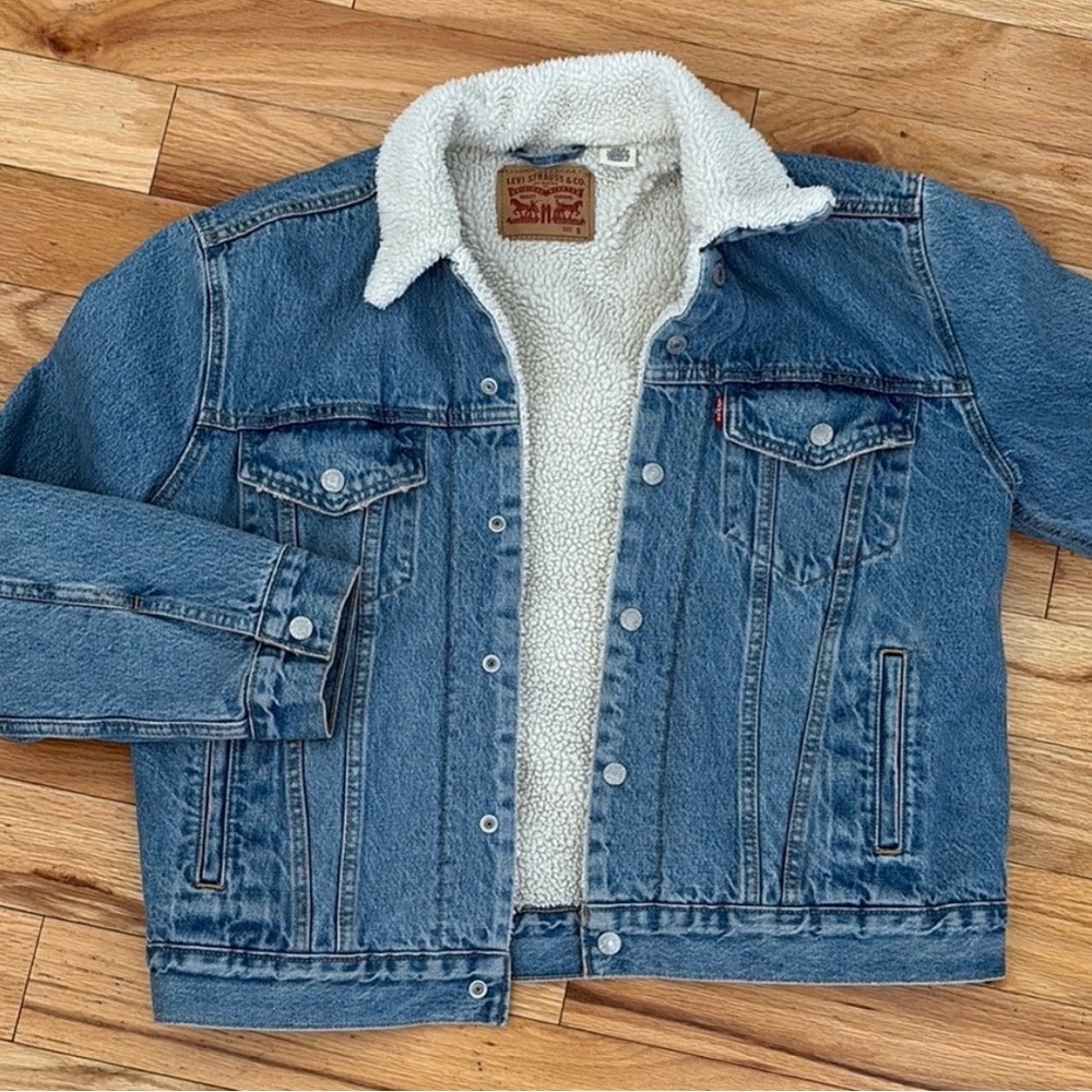 Levi's Blue Denim Jacket with White Sherpa Lining